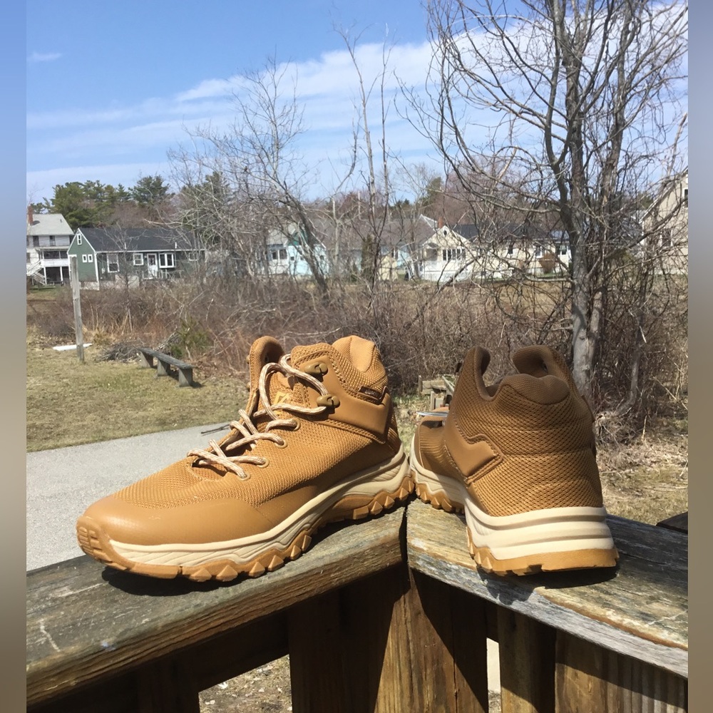 Avalanche Hiking Boots